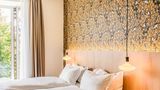 <b>Afterwork Hotel Room</b>. Images powered by <a href="https://iceportal.shijigroup.com/" title="IcePortal" target="_blank">IcePortal</a>.