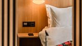 <b>Afterwork Hotel Room</b>. Images powered by <a href="https://iceportal.shijigroup.com/" title="IcePortal" target="_blank">IcePortal</a>.