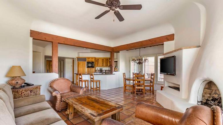 <b>Hilton Vacation Club Rancho Manana Room</b>. Images powered by <a href="https://iceportal.shijigroup.com/" title="IcePortal" target="_blank">IcePortal</a>.