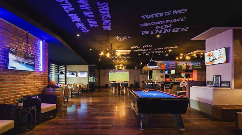 <b>Radisson Resort & Spa Hua Hin Restaurant</b>. Images powered by <a href="https://iceportal.shijigroup.com/" title="IcePortal" target="_blank">IcePortal</a>.