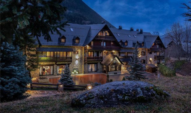 Melia de Tredos Exterior