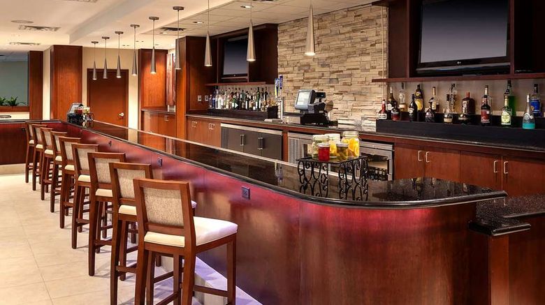 <b>Sonesta Hotel Houston IAH Airport Restaurant</b>. Images powered by <a href="https://iceportal.shijigroup.com/" title="IcePortal" target="_blank">IcePortal</a>.