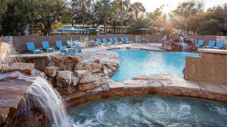 <b>Sonesta Hotel Houston IAH Airport Pool</b>. Images powered by <a href="https://iceportal.shijigroup.com/" title="IcePortal" target="_blank">IcePortal</a>.