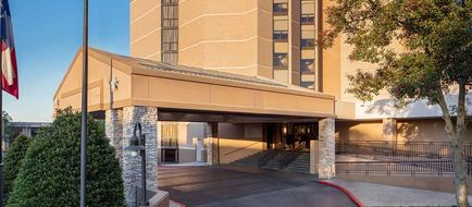 Sonesta Hotel Houston IAH Airport Exterior