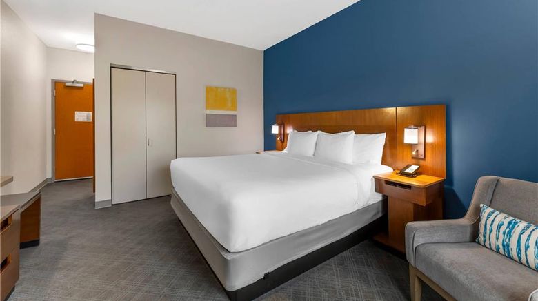 <b>Comfort Inn & Suites Akron - South Room</b>. Images powered by <a href="https://iceportal.shijigroup.com/" title="IcePortal" target="_blank">IcePortal</a>.