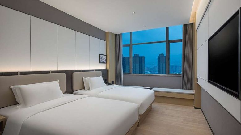 <b>Ramada Encore by Wyndham Dongguan Houjie Room</b>. Images powered by <a href="https://iceportal.shijigroup.com/" title="IcePortal" target="_blank">IcePortal</a>.