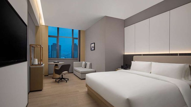 <b>Ramada Encore by Wyndham Dongguan Houjie Room</b>. Images powered by <a href="https://iceportal.shijigroup.com/" title="IcePortal" target="_blank">IcePortal</a>.