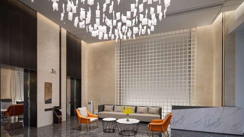 <b>Ramada Encore by Wyndham Dongguan Houjie Lobby</b>. Images powered by <a href="https://iceportal.shijigroup.com/" title="IcePortal" target="_blank">IcePortal</a>.