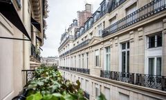 Chalgrin Boutique Hotel