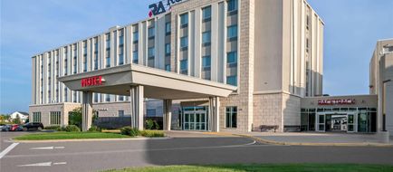 Running Aces Hotel, Trademark Collection Exterior