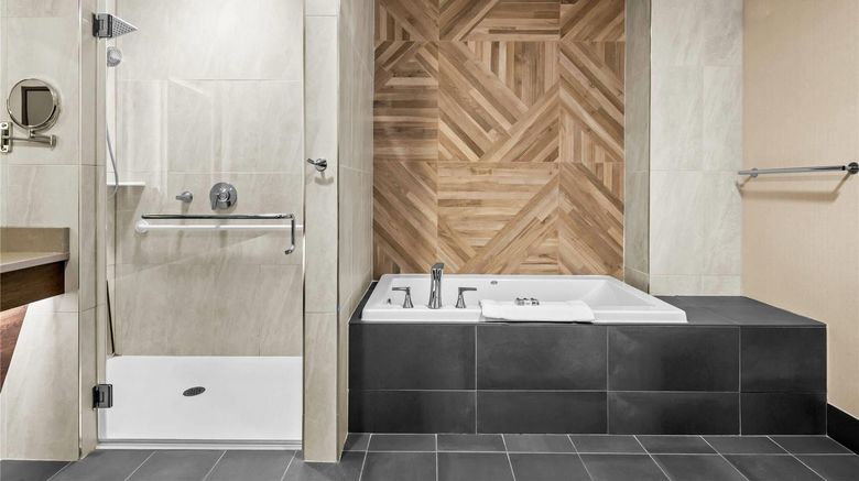<b>Running Aces Hotel, Trademark Collection Suite</b>. Images powered by <a href="https://iceportal.shijigroup.com/" title="IcePortal" target="_blank">IcePortal</a>.