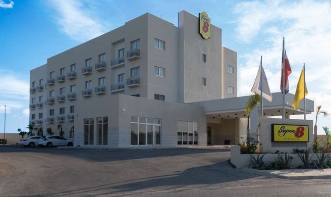 Super 8 by Wyndham Manzanillo Exterior