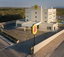 Super 8 by Wyndham Manzanillo Exterior