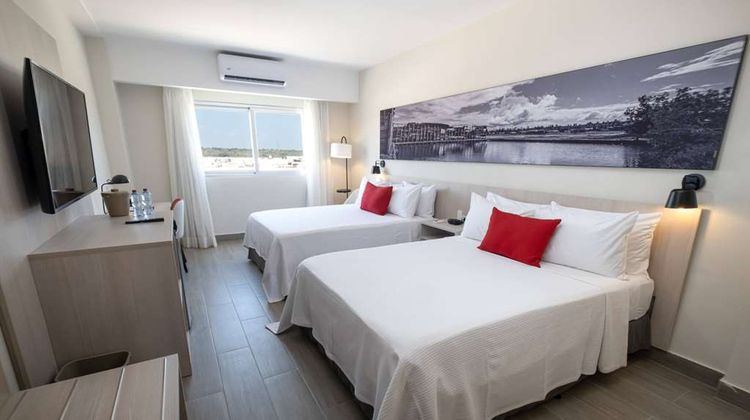 Super 8 by Wyndham Manzanillo Room
