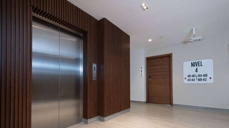 <b>Super 8 by Wyndham Manzanillo Meeting</b>. Images powered by <a href="https://iceportal.shijigroup.com/" title="IcePortal" target="_blank">IcePortal</a>.