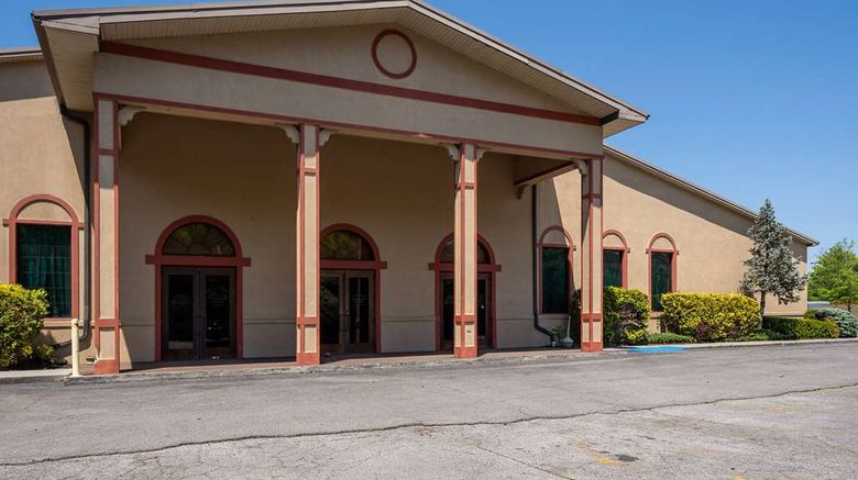 <b>Days Inn by Wyndham Pigeon Forge Parkway Exterior</b>. Images powered by <a href="https://iceportal.shijigroup.com/" title="IcePortal" target="_blank">IcePortal</a>.