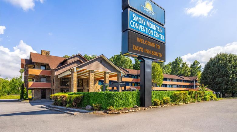 Days Inn by Wyndham Pigeon Forge Parkway Exterior. Images powered by <a href="https://iceportal.shijigroup.com" target="_blank" rel="noopener">Ice Portal</a>.