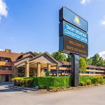 Days Inn by Wyndham Pigeon Forge Parkway