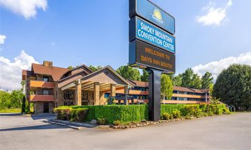 Days Inn by Wyndham Pigeon Forge Parkway