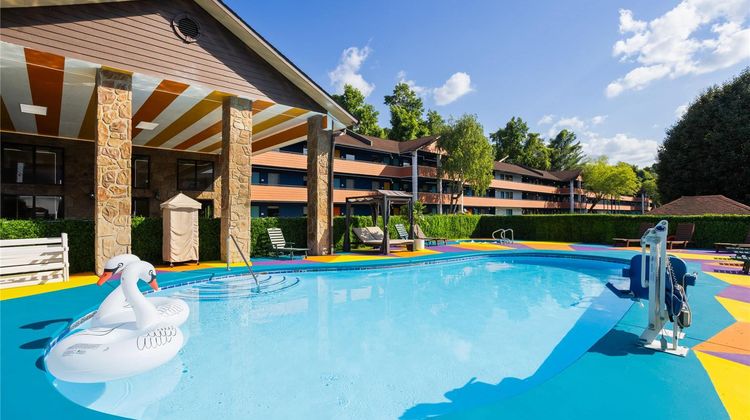 Days Inn by Wyndham Pigeon Forge Parkway Pool