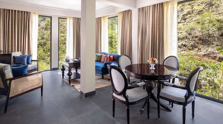 Radisson Blu Resort Kumbhalgarh Suite