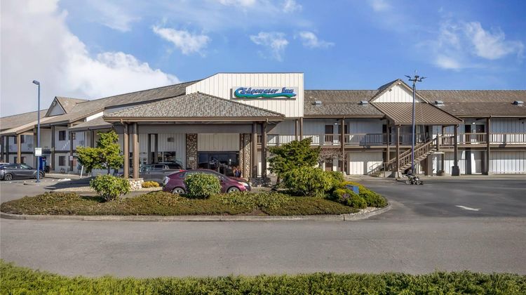 Edgewater Inn Exterior