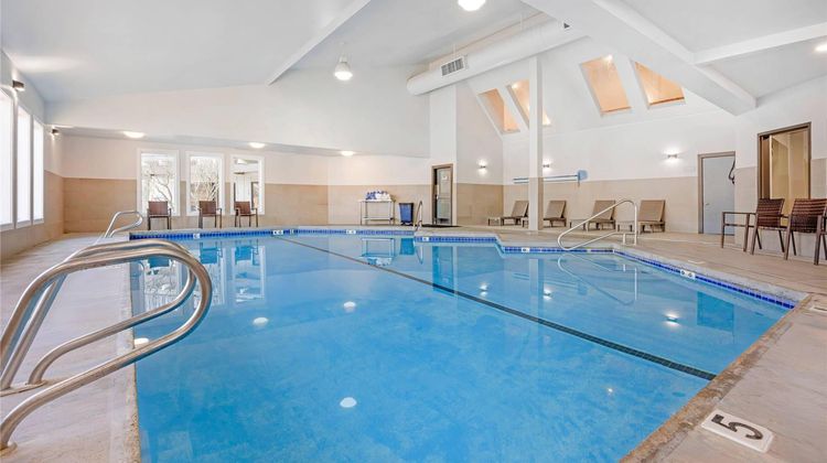 Edgewater Inn Pool