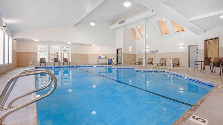 Edgewater Inn Pool