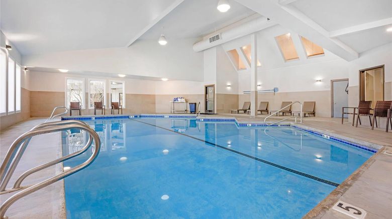 <b>Edgewater Inn Pool</b>. Images powered by <a href="https://iceportal.shijigroup.com/" title="IcePortal" target="_blank">IcePortal</a>.