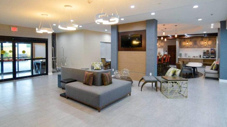 <b>Comfort Inn & Suites Houston I-45 N Lobby</b>. Images powered by <a href="https://iceportal.shijigroup.com/" title="IcePortal" target="_blank">IcePortal</a>.