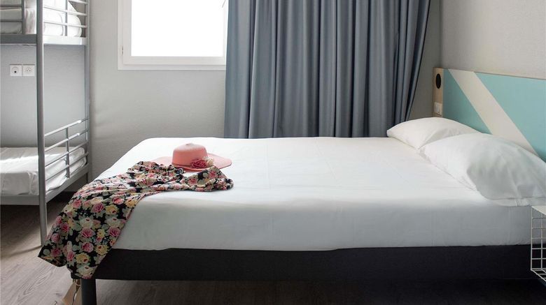 <b>Ibis Budget Lunel Porte de Camargue Room</b>. Images powered by <a href="https://iceportal.shijigroup.com/" title="IcePortal" target="_blank">IcePortal</a>.