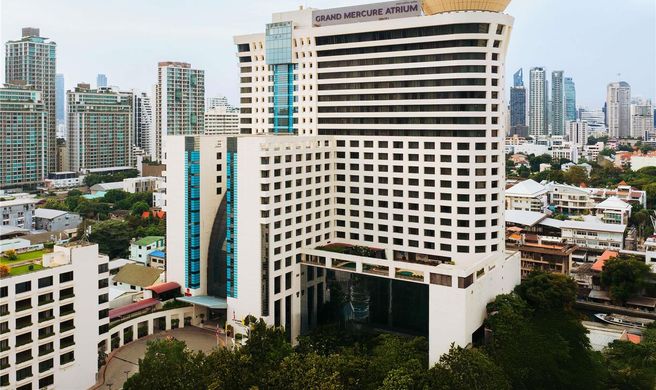 Grand Mercure Bangkok Atrium Exterior