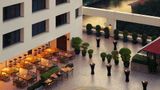<b>Grand Mercure Bangkok Atrium Pool</b>. Images powered by <a href="https://iceportal.shijigroup.com/" title="IcePortal" target="_blank">IcePortal</a>.