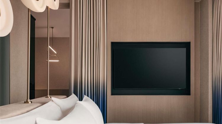Mondrian Singapore Duxton Suite