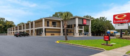 Econo Lodge Exterior