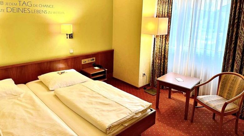 <b>RingHotel Reubel Room</b>. Images powered by <a href="https://iceportal.shijigroup.com/" title="IcePortal" target="_blank">IcePortal</a>.