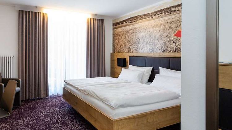 Ringhotel zum Kreuz Room