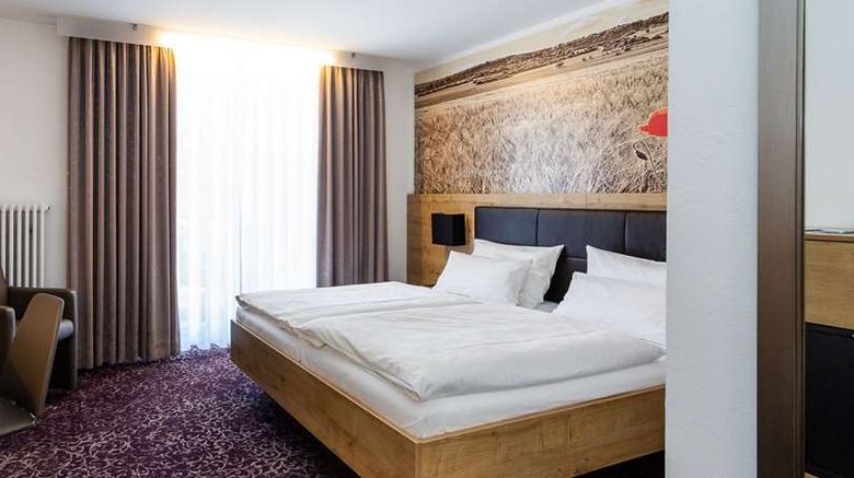 <b>Ringhotel zum Kreuz Room</b>. Images powered by <a href="https://iceportal.shijigroup.com/" title="IcePortal" target="_blank">IcePortal</a>.