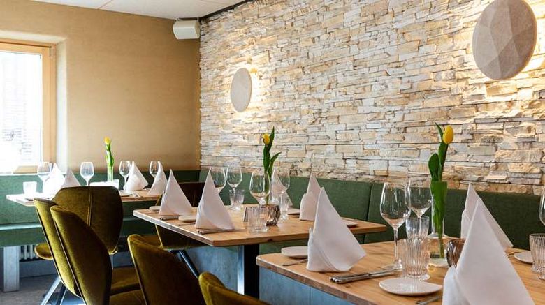 <b>Ringhotel zum Kreuz Restaurant</b>. Images powered by <a href="https://iceportal.shijigroup.com/" title="IcePortal" target="_blank">IcePortal</a>.