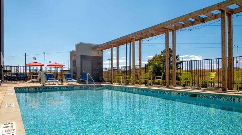 <b>Home2 Suites by Hilton Calhoun Pool</b>. Images powered by <a href="https://iceportal.shijigroup.com/" title="IcePortal" target="_blank">IcePortal</a>.