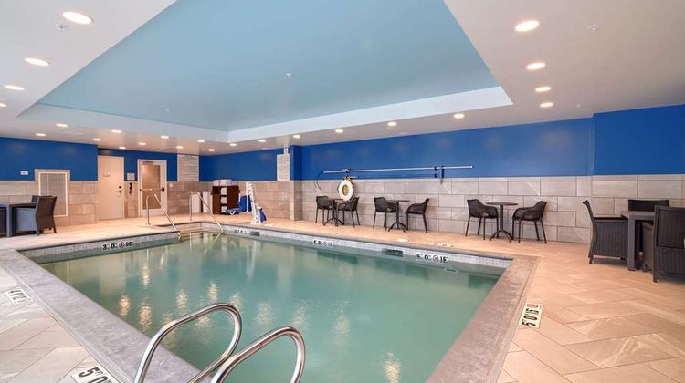 Hampton Inn Lincoln White Mountains Pool