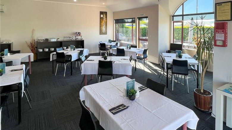 <b>Quality Inn Acapulco Taupo Meeting</b>. Images powered by <a href="https://iceportal.shijigroup.com/" title="IcePortal" target="_blank">IcePortal</a>.