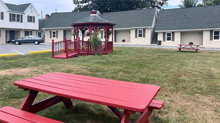 Rodeway Inn & Suites Other
