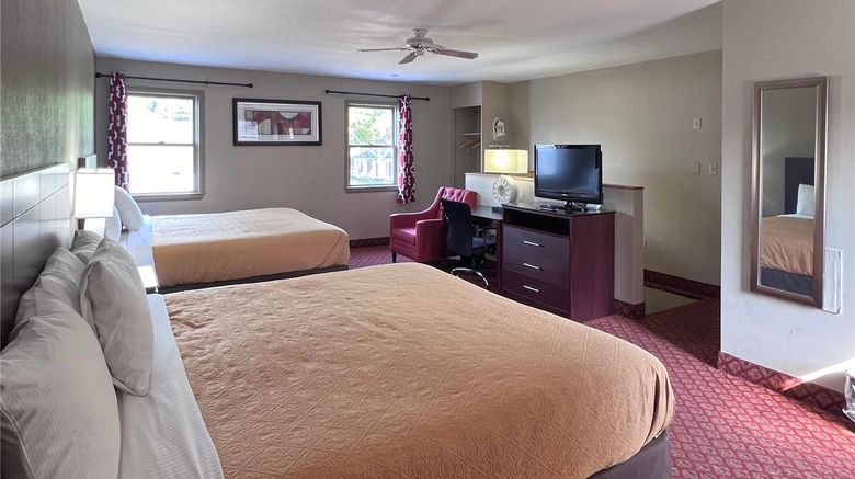 <b>Rodeway Inn & Suites Room</b>. Images powered by <a href="https://iceportal.shijigroup.com/" title="IcePortal" target="_blank">IcePortal</a>.