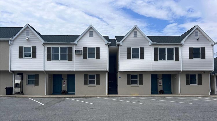 Rodeway Inn & Suites Exterior