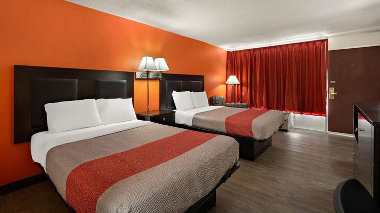 Econo Lodge Room