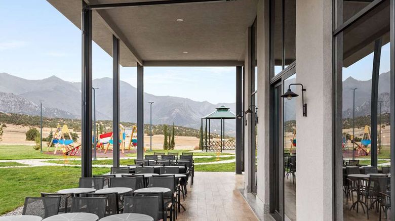 <b>Ramada Encore by Wyndham Zomin Restaurant</b>. Images powered by <a href="https://iceportal.shijigroup.com/" title="IcePortal" target="_blank">IcePortal</a>.