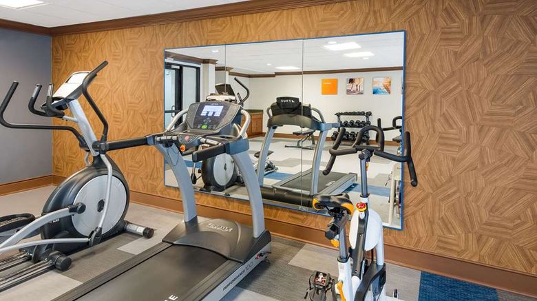 <b>Comfort Inn & Suites Health</b>. Images powered by <a href="https://iceportal.shijigroup.com/" title="IcePortal" target="_blank">IcePortal</a>.