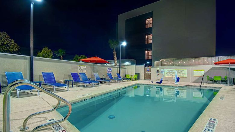 <b>Home2 Suites by Hilton Las Vegas North Pool</b>. Images powered by <a href="https://iceportal.shijigroup.com/" title="IcePortal" target="_blank">IcePortal</a>.