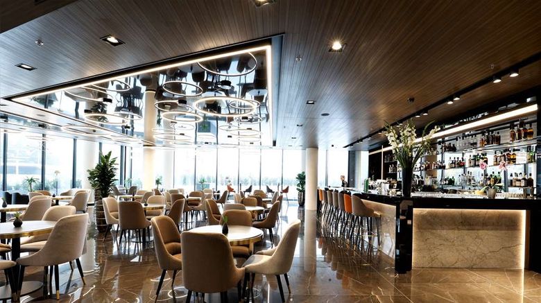 <b>Grand Plaza Hotel & Congress Center Restaurant</b>. Images powered by <a href="https://iceportal.shijigroup.com/" title="IcePortal" target="_blank">IcePortal</a>.